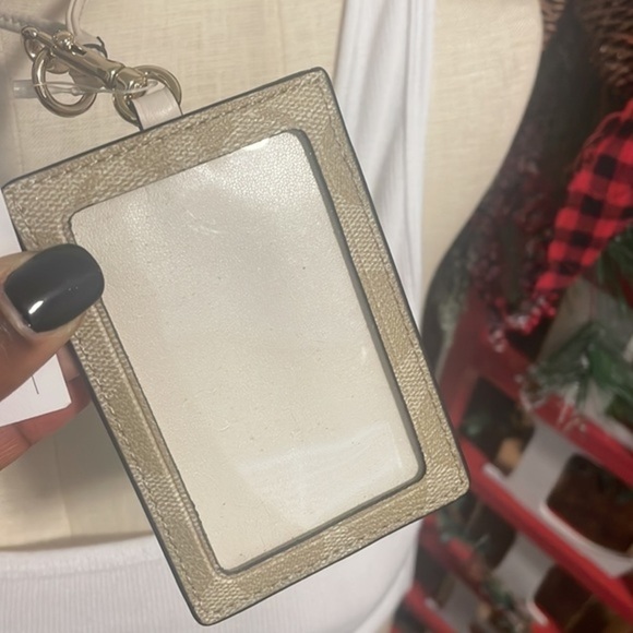 Coach Beige and Cream Key & Card Holder - Picture 8 of 8